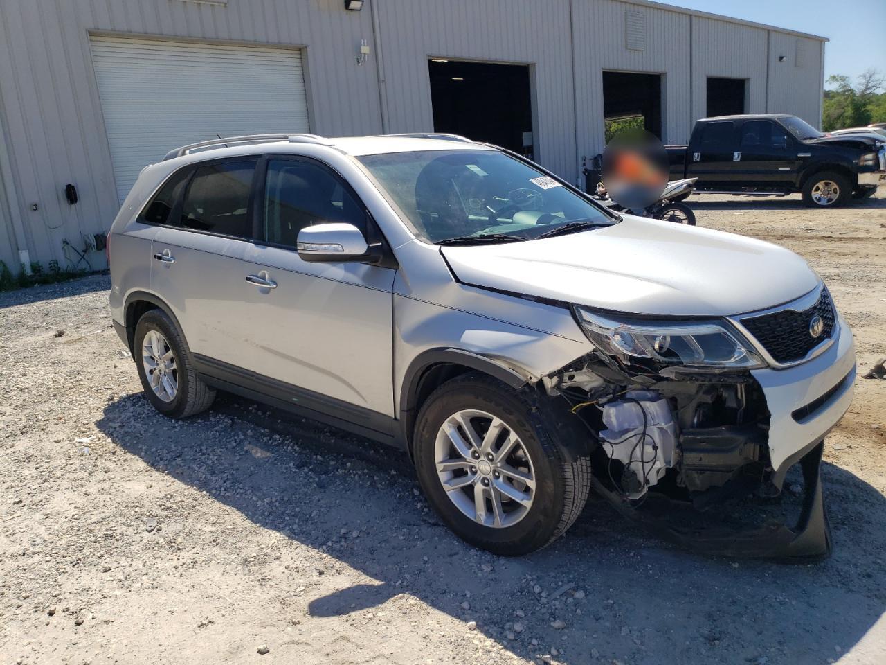 2014 KIA SORENTO LX - Image 4