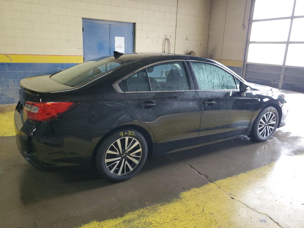 2018 SUBARU LEGACY 2.5 - Image 3