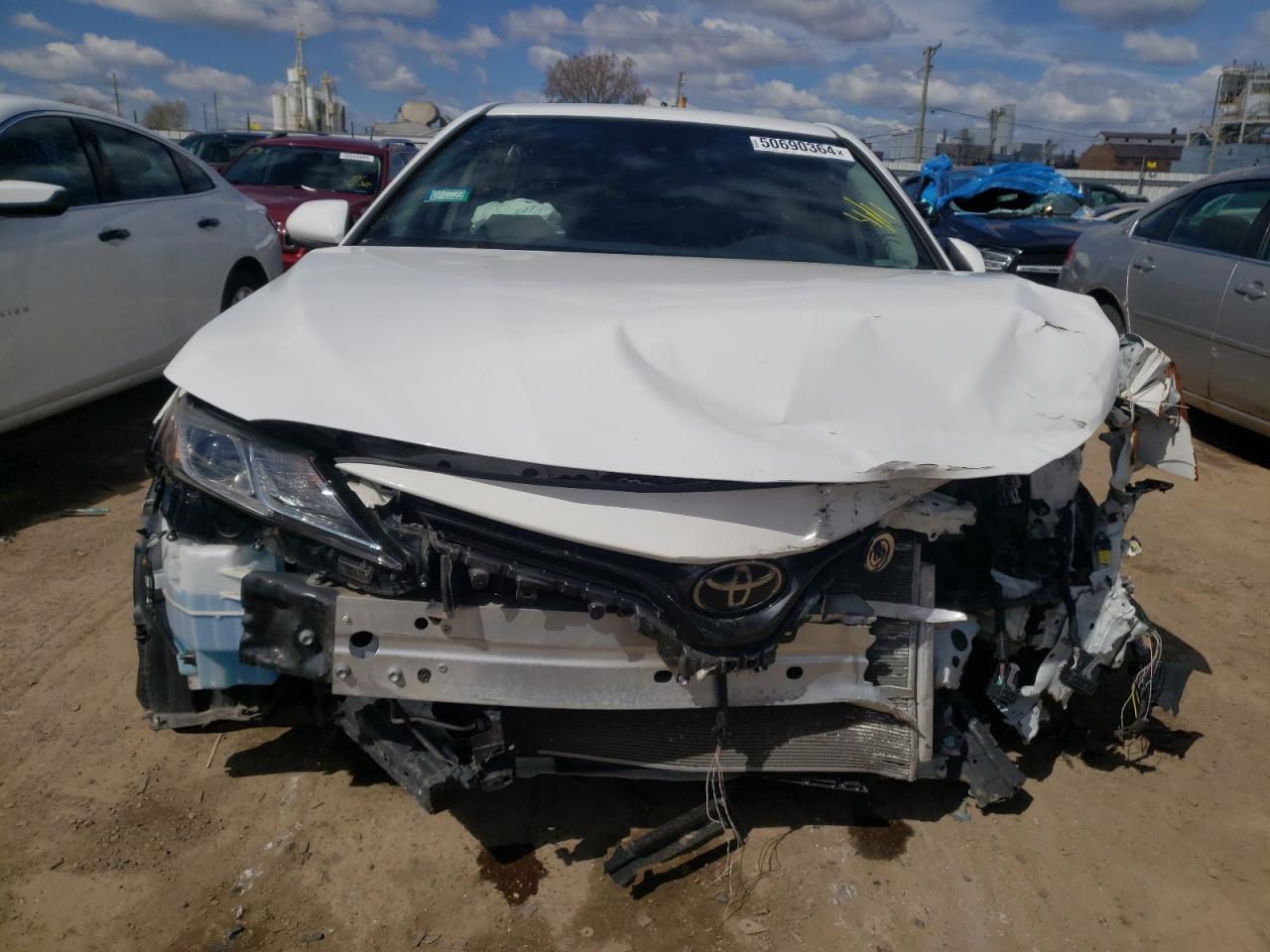 2020 TOYOTA CAMRY LE - Фото 5