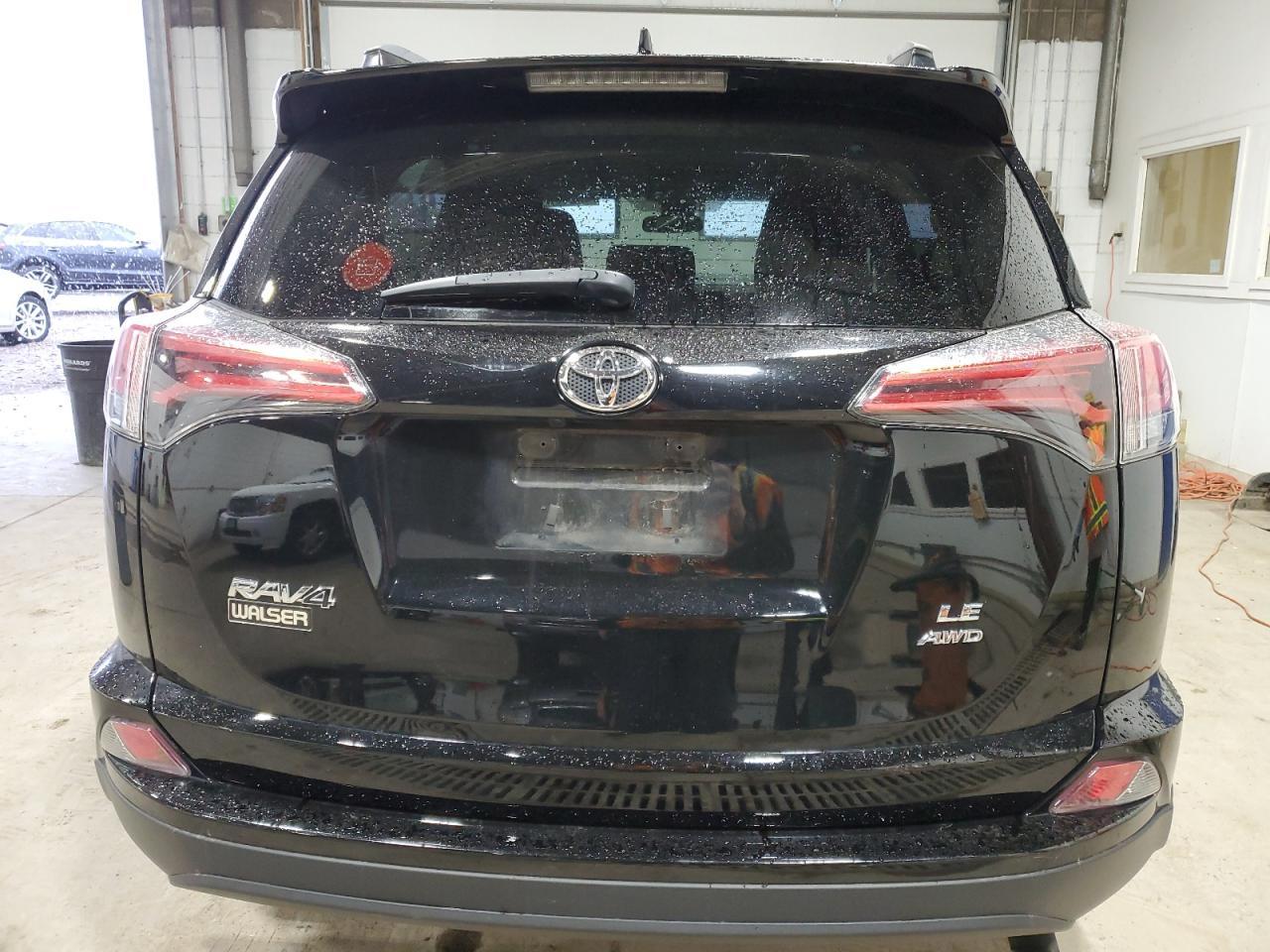 2018 TOYOTA RAV4 LE - Image 6