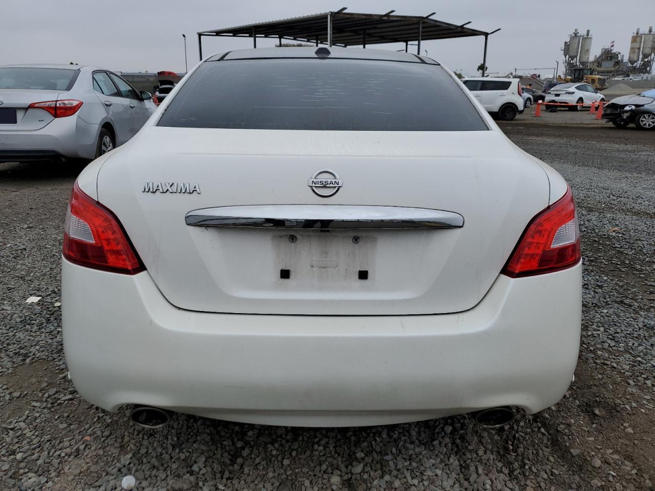 2011 NISSAN MAXIMA S - Image 6