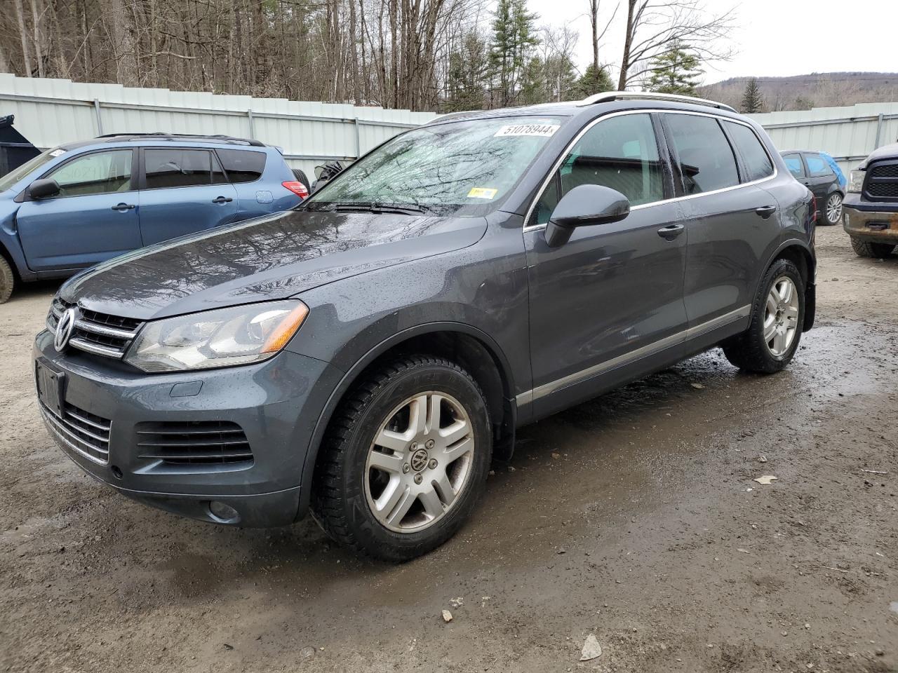 2014 VOLKSWAGEN TOUAREG V6