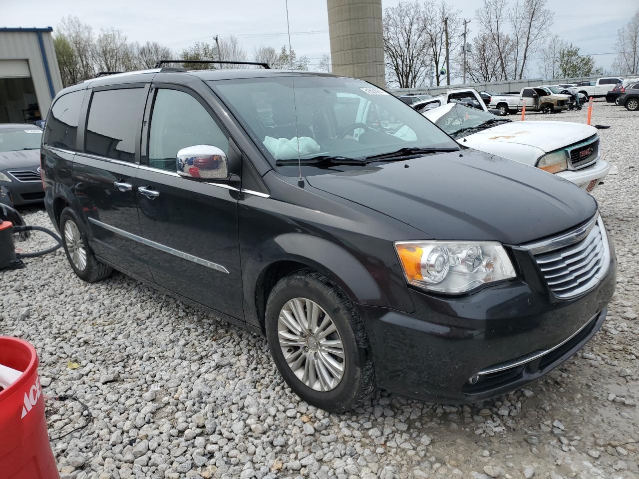 2014 CHRYSLER TOWN & COU - Фото 4