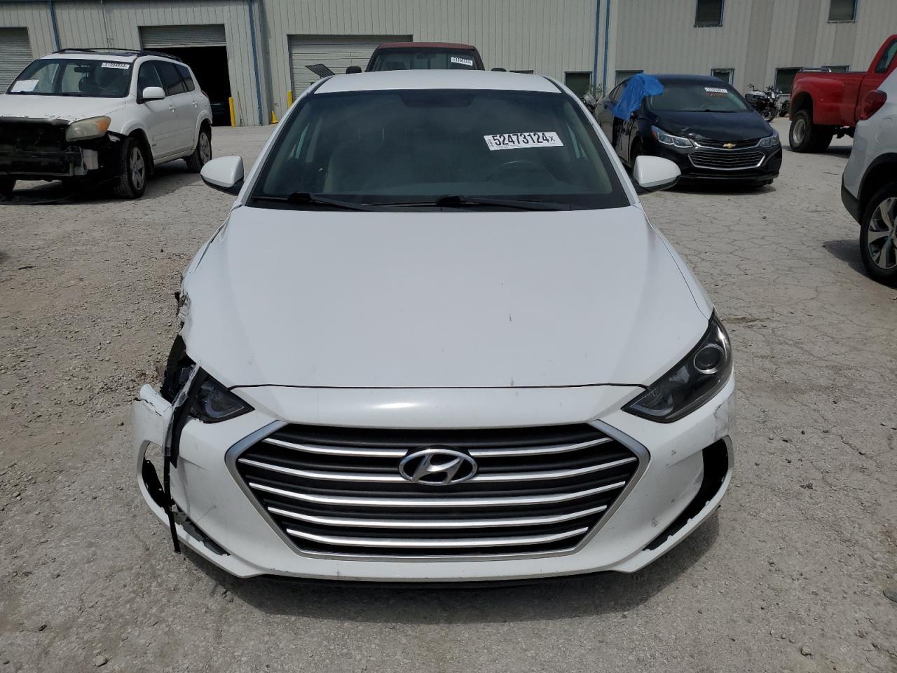 2018 HYUNDAI ELANTRA SE - Фото 5