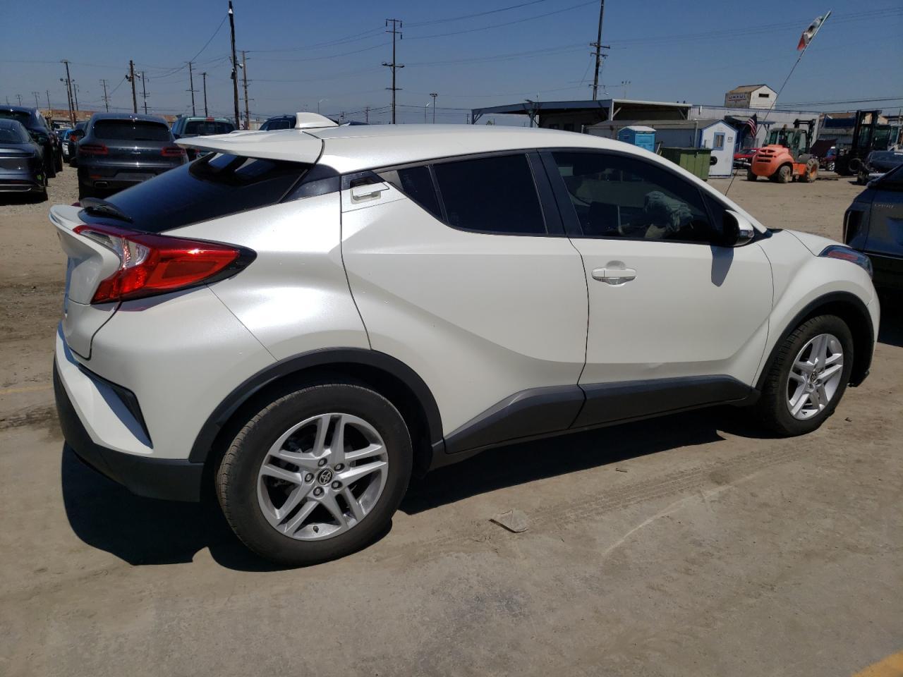 2021 TOYOTA C-HR XLE - Фото 3