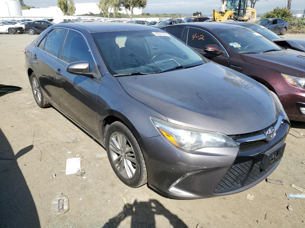 2016 TOYOTA CAMRY LE - Фото 4