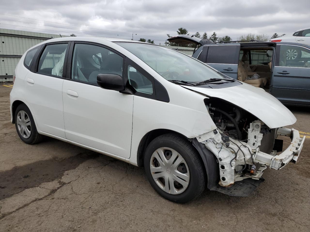 2011 HONDA FIT - Фото 4