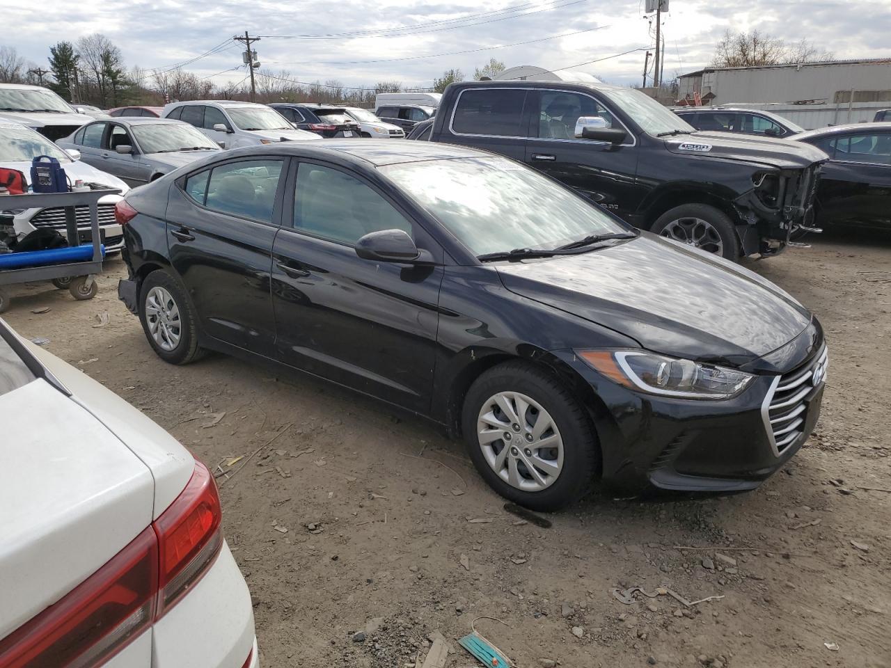 2017 HYUNDAI ELANTRA SE - Фото 4