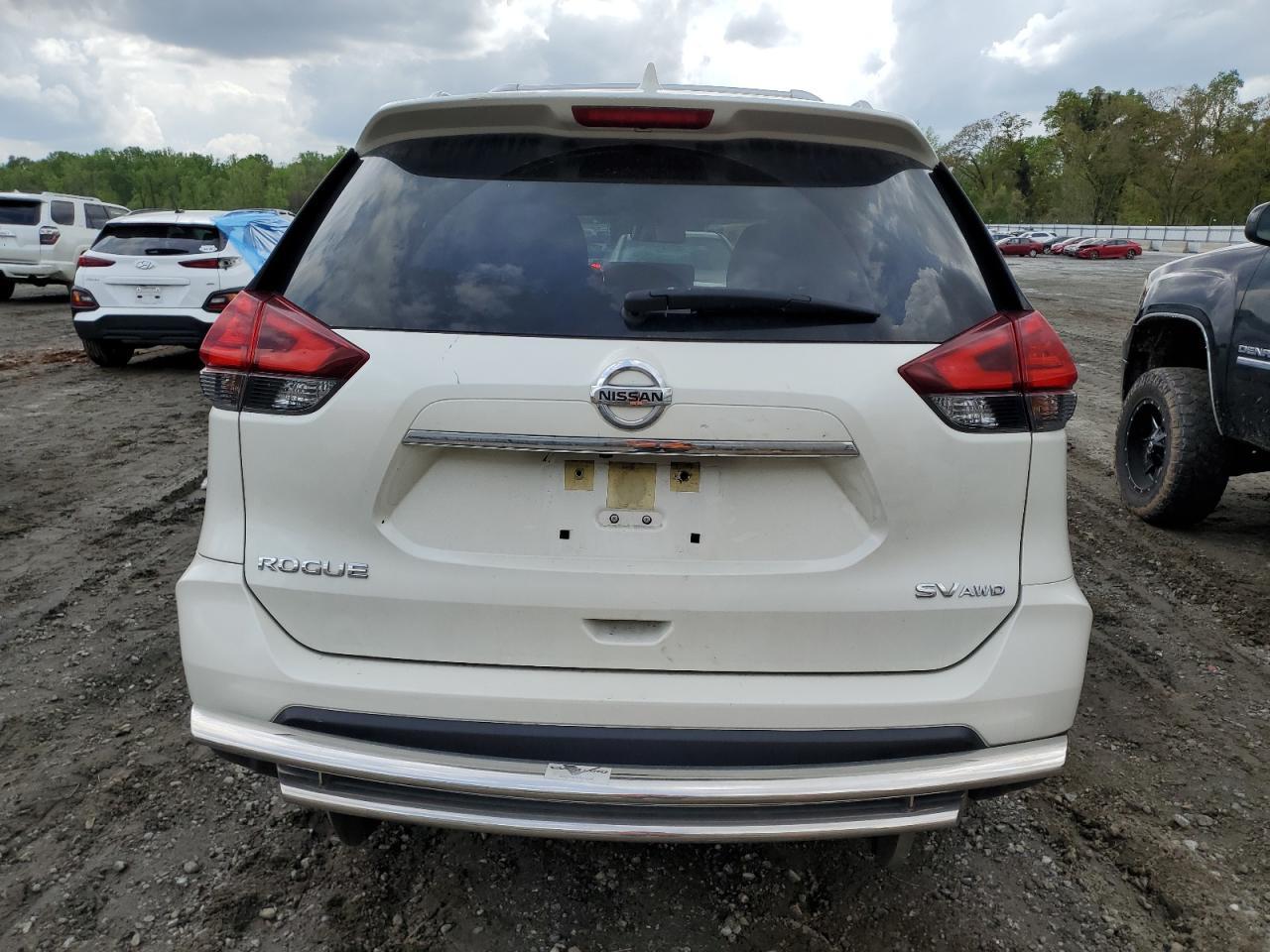 2017 NISSAN ROGUE S - Image 6