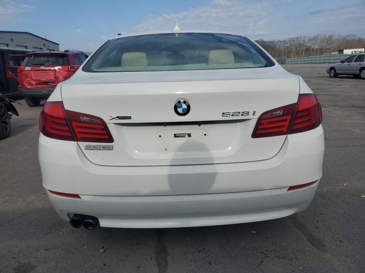 2013 BMW 528 XI - Image 6
