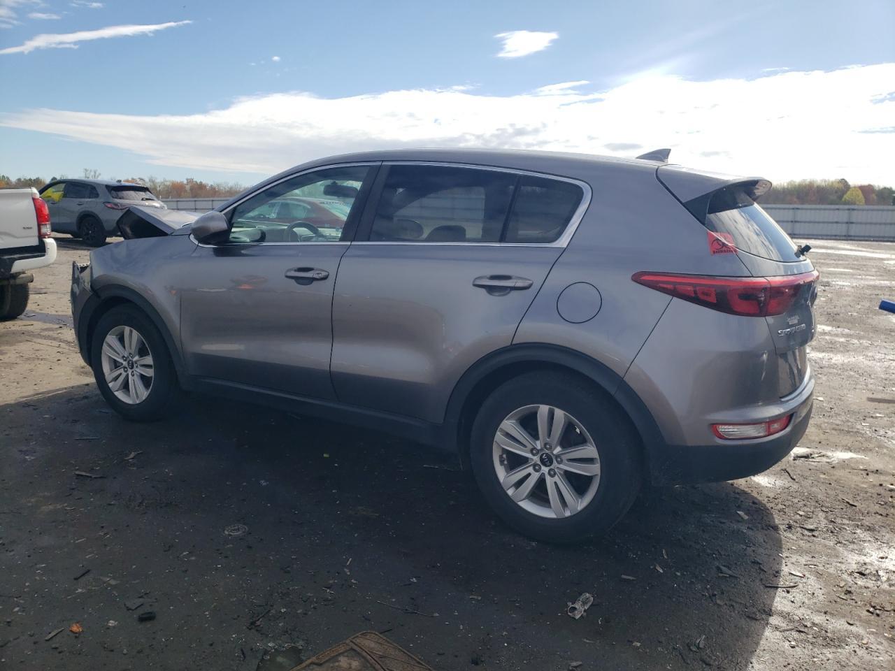 2017 KIA SPORTAGE L - Фото 2