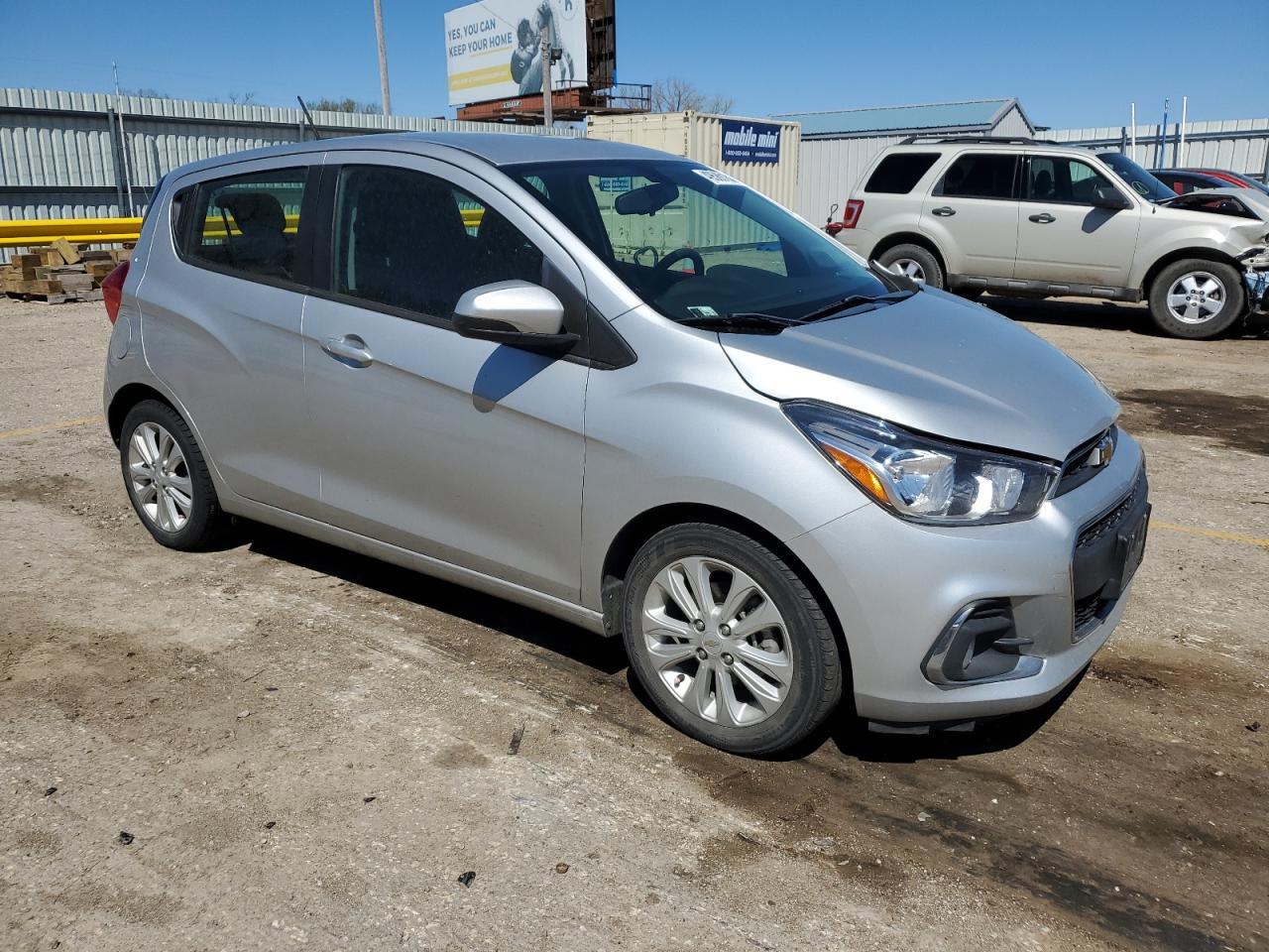 2018 CHEVROLET SPARK 1LT - Фото 4