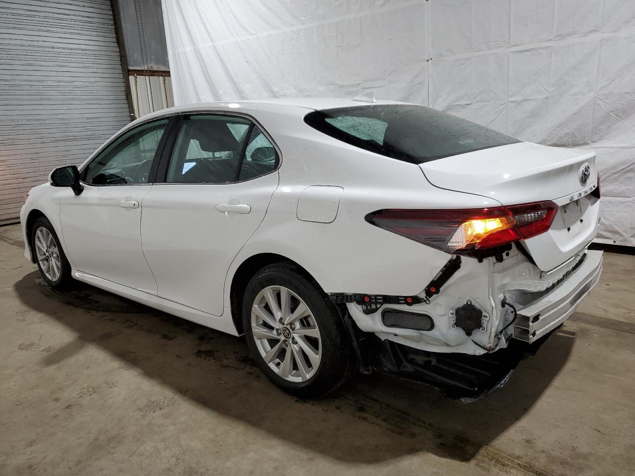 2023 TOYOTA CAMRY LE - Фото 2