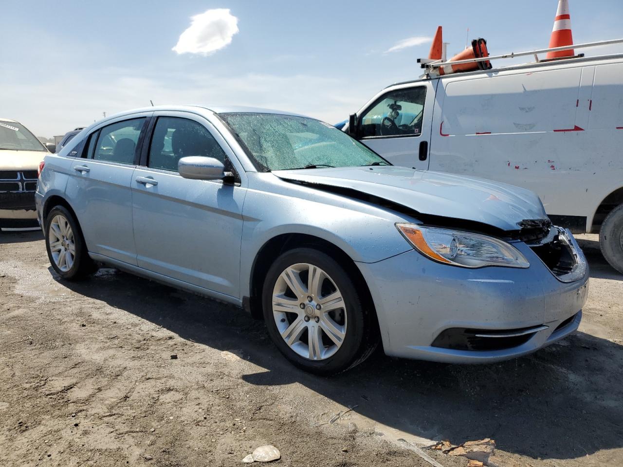 2012 CHRYSLER 200 TOURIN - Image 4