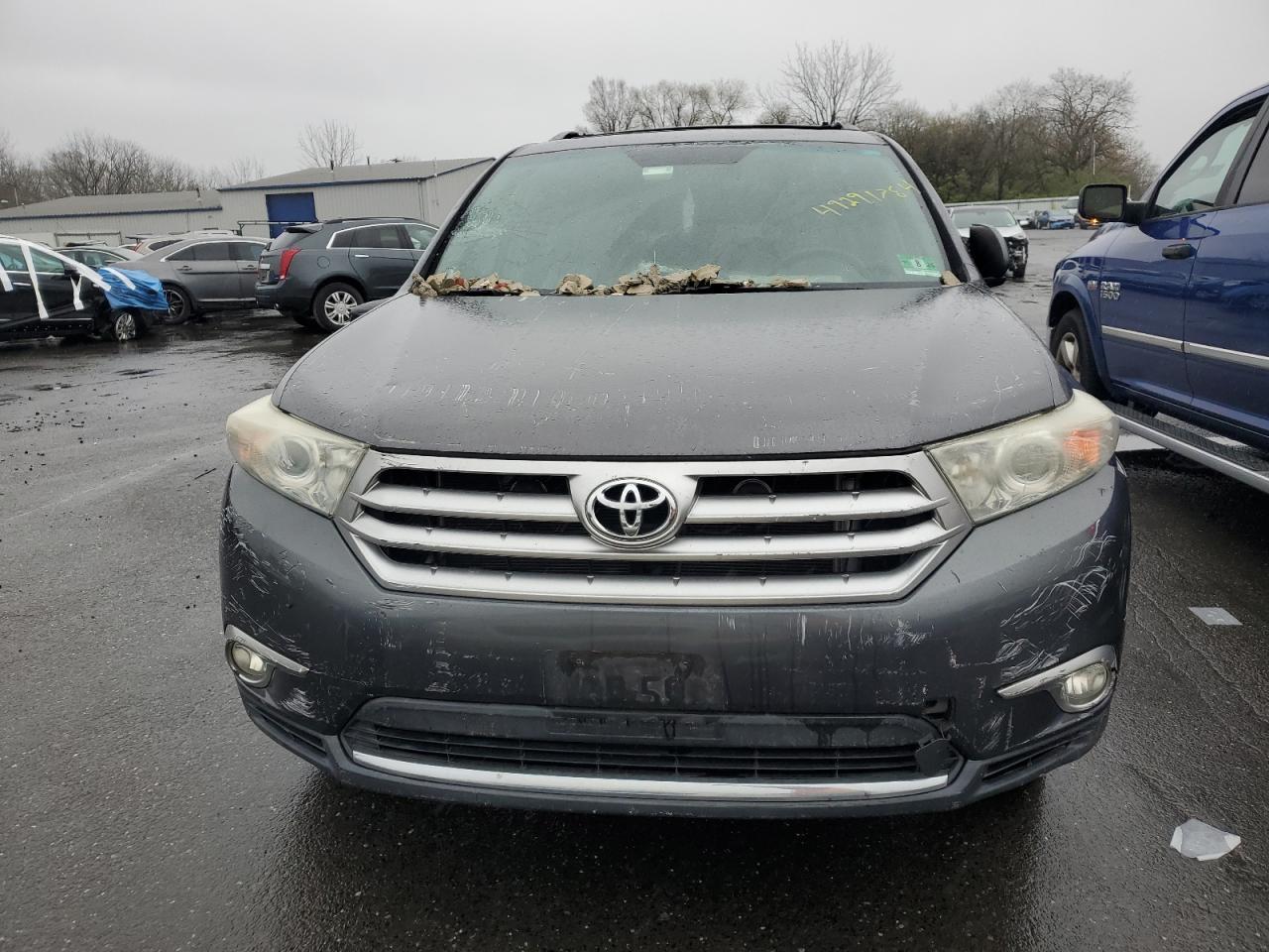 2012 TOYOTA HIGHLANDER - Image 5