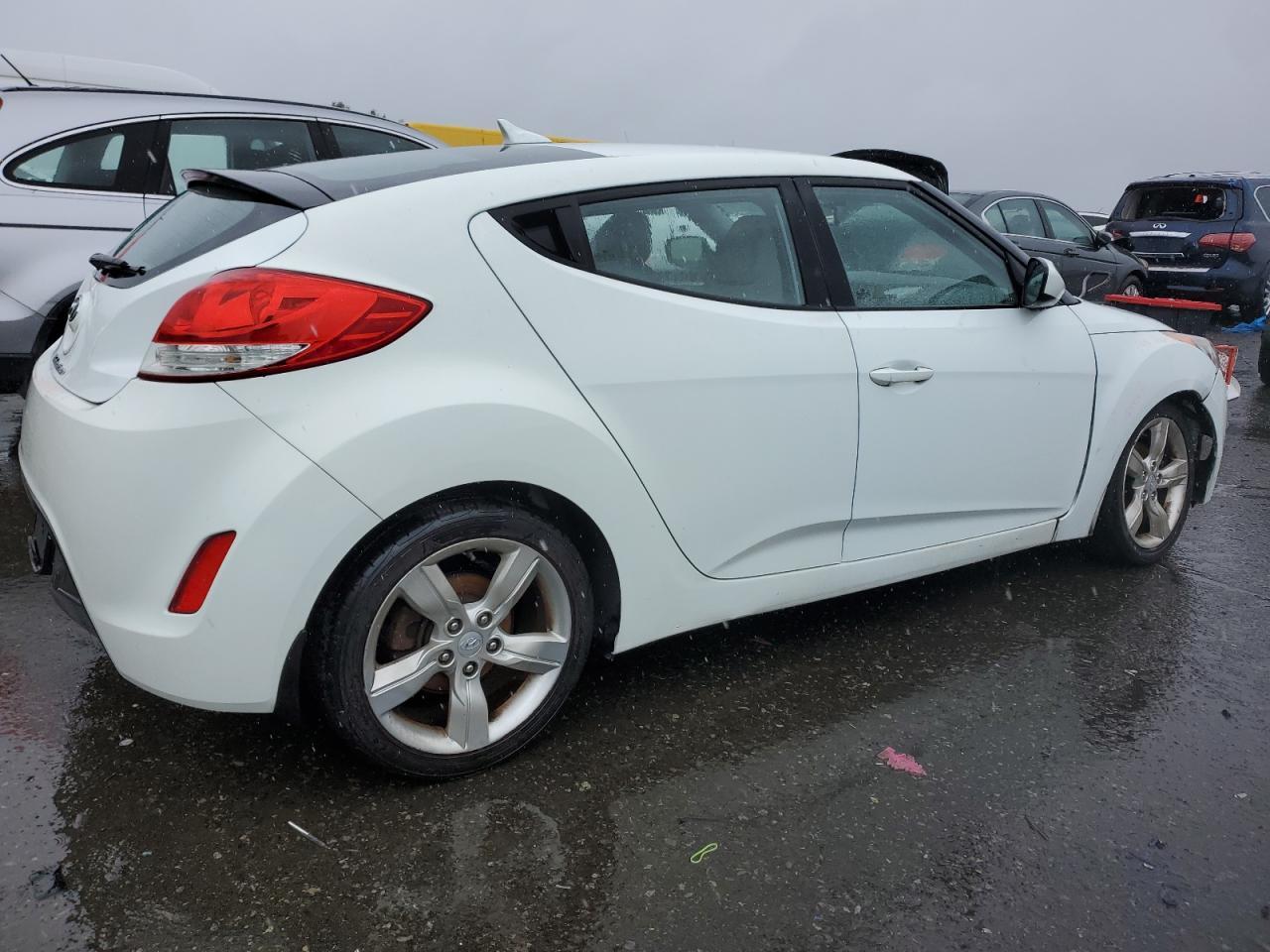2013 HYUNDAI VELOSTER - Фото 3