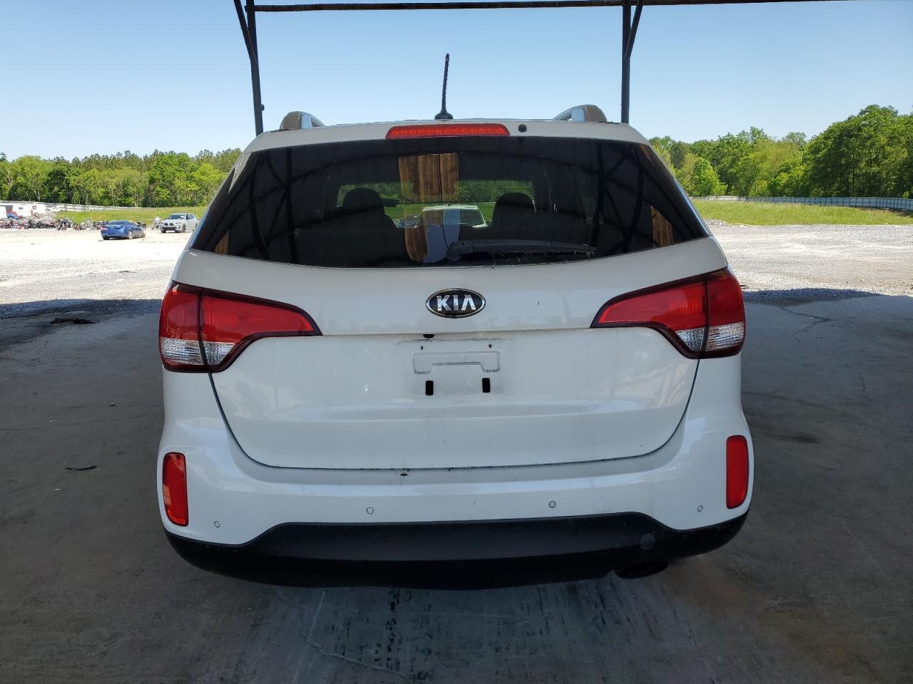 2014 KIA SORENTO LX - Image 6