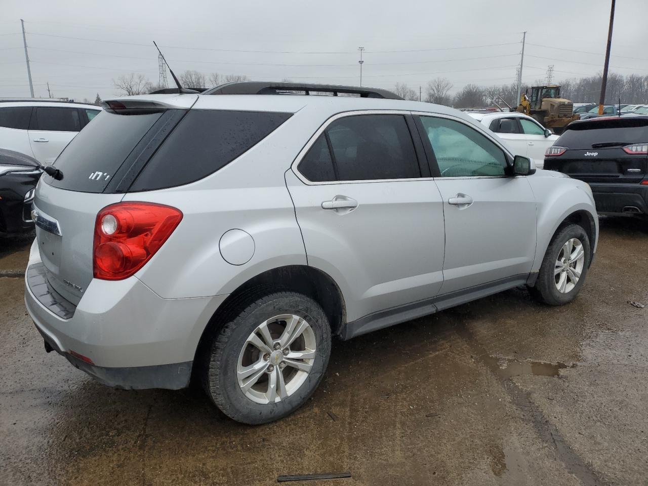 2011 CHEVROLET EQUINOX LT - Фото 3