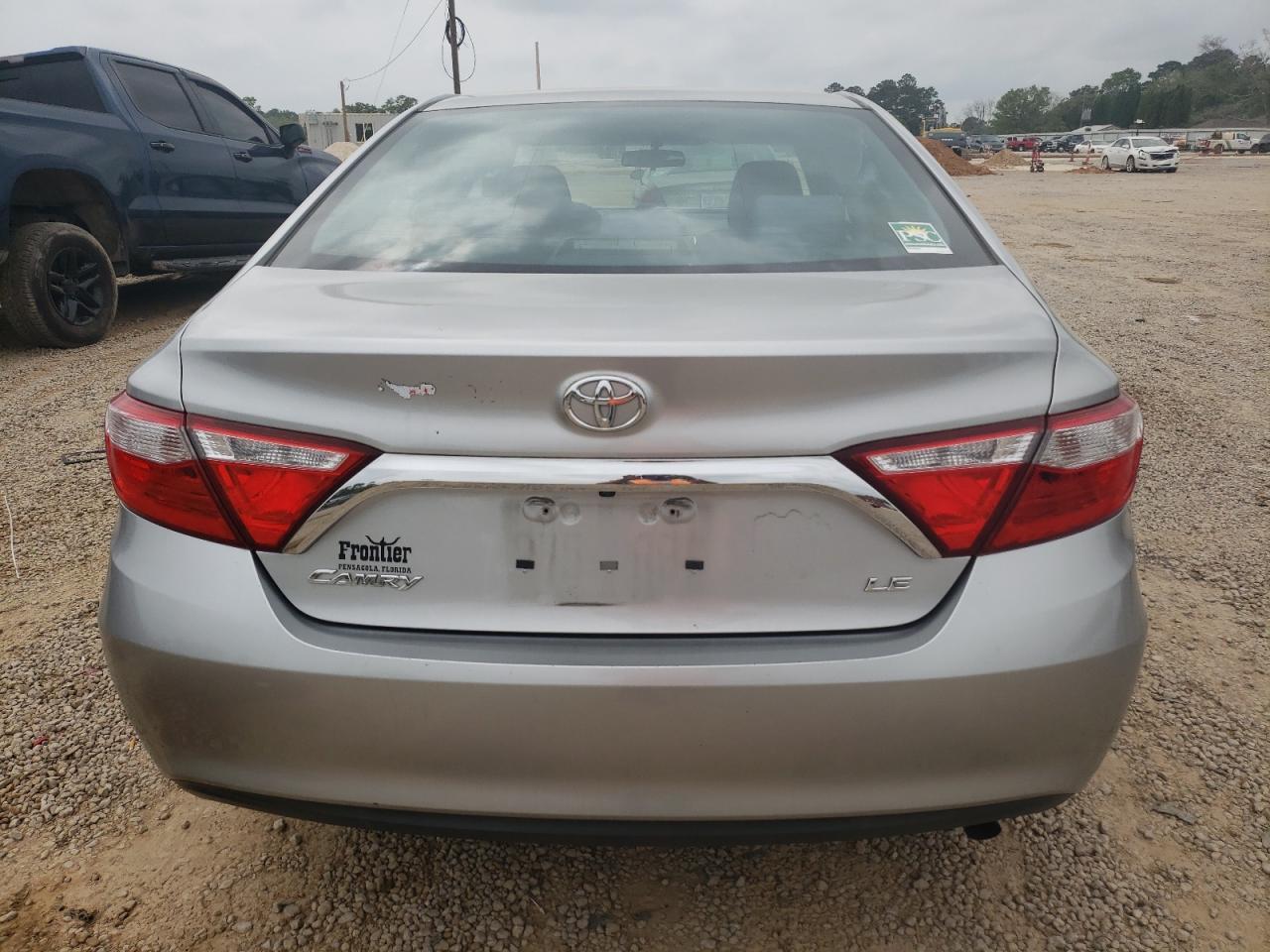 2017 TOYOTA CAMRY LE - Image 6