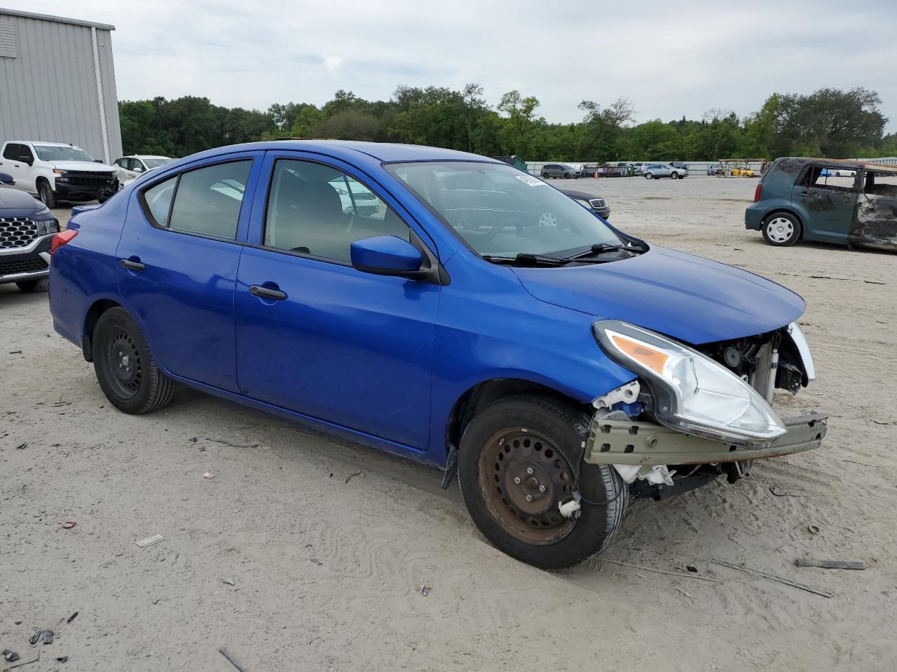 2016 NISSAN VERSA S - Фото 4