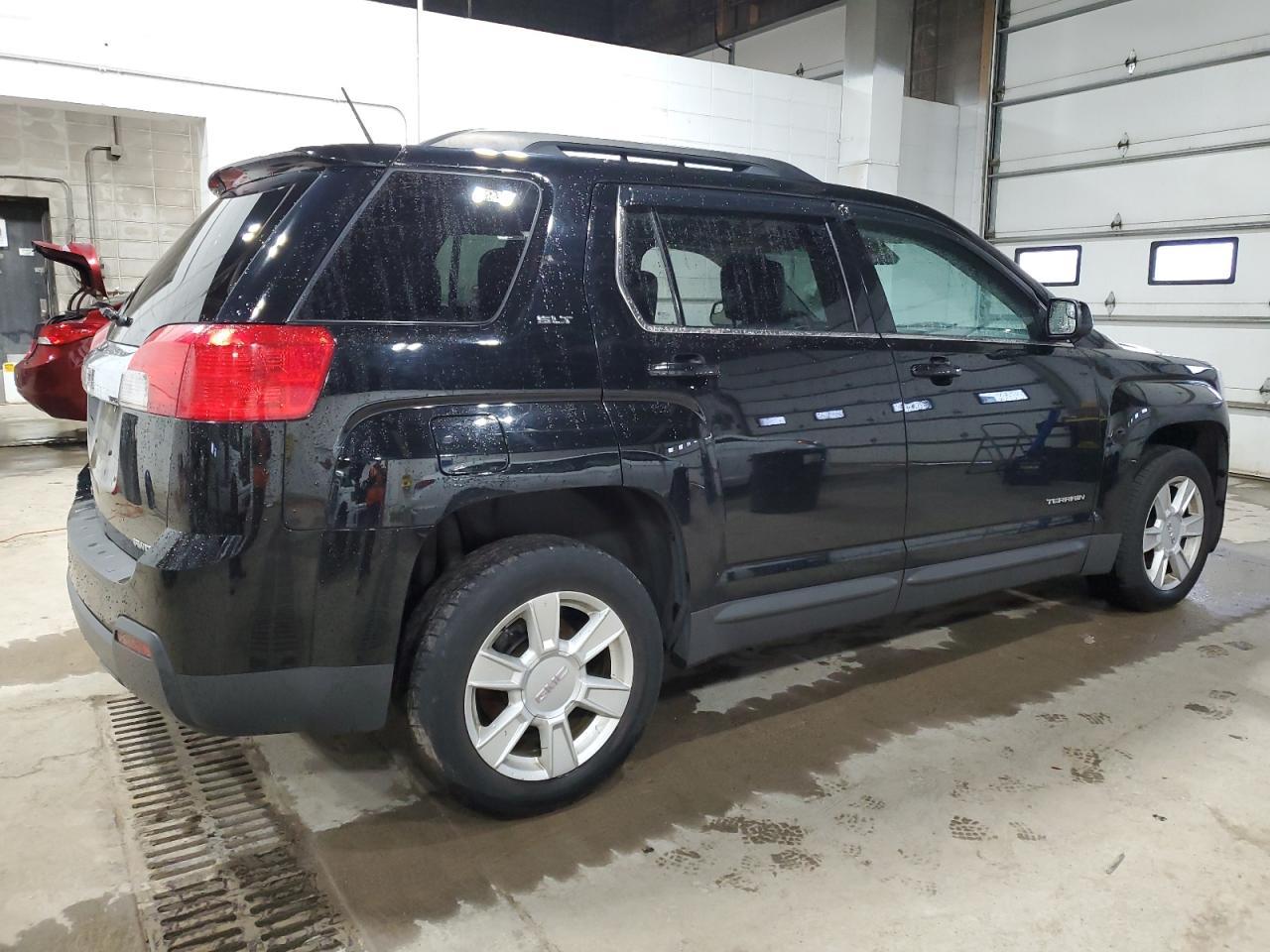 2013 GMC TERRAIN SL - Image 3