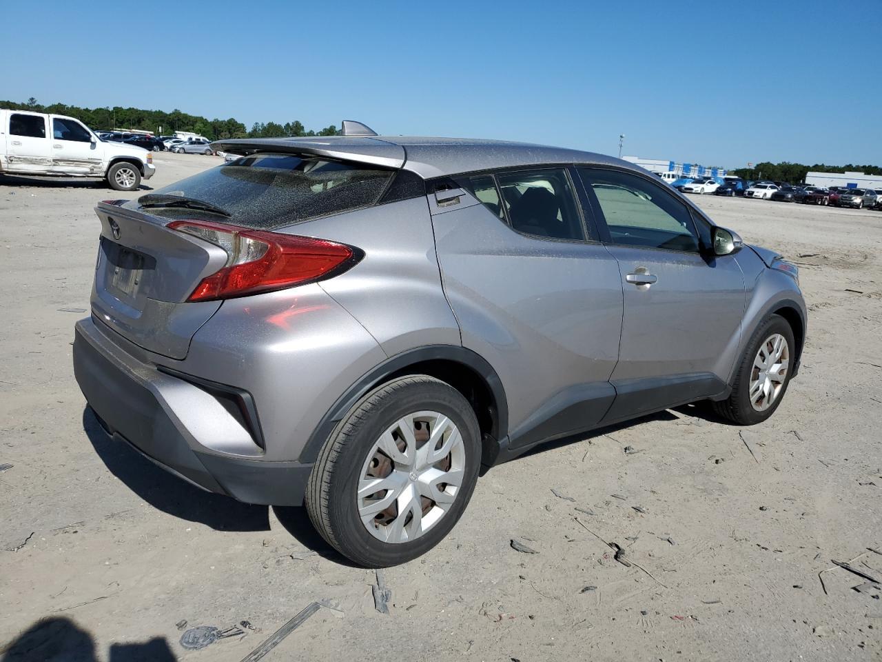 2019 TOYOTA C-HR XLE - Image 3