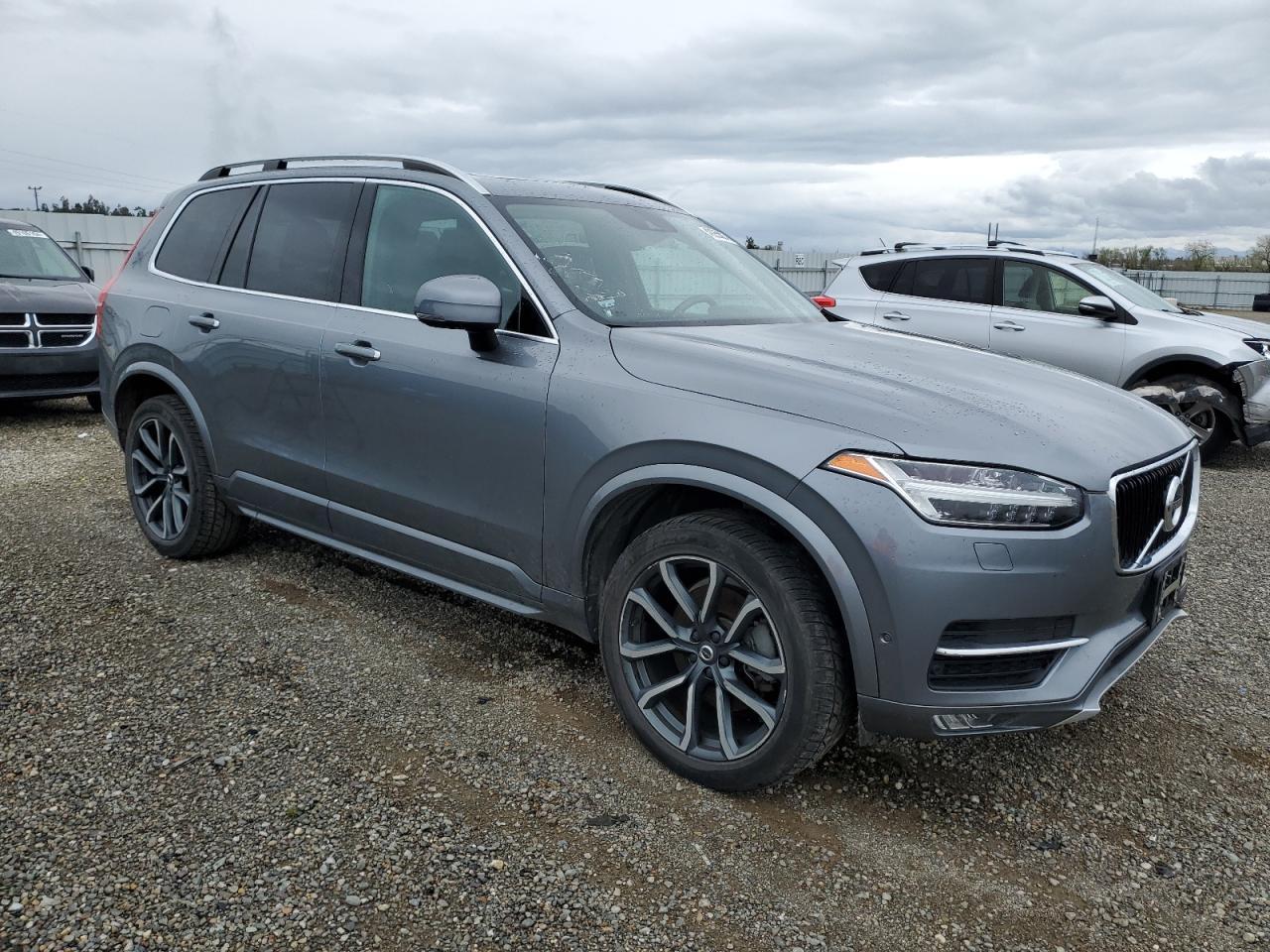 2016 VOLVO XC90 T6 - Фото 4