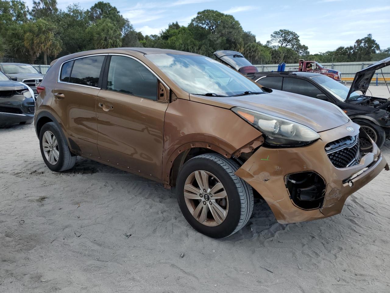 2017 KIA SPORTAGE L - Фото 4