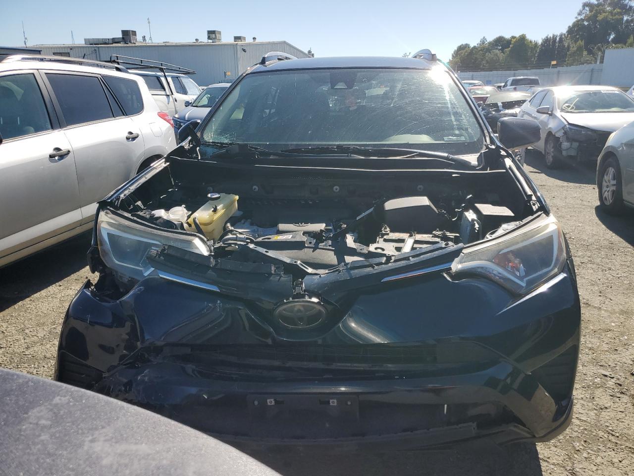 2018 TOYOTA RAV4 LE - Image 5