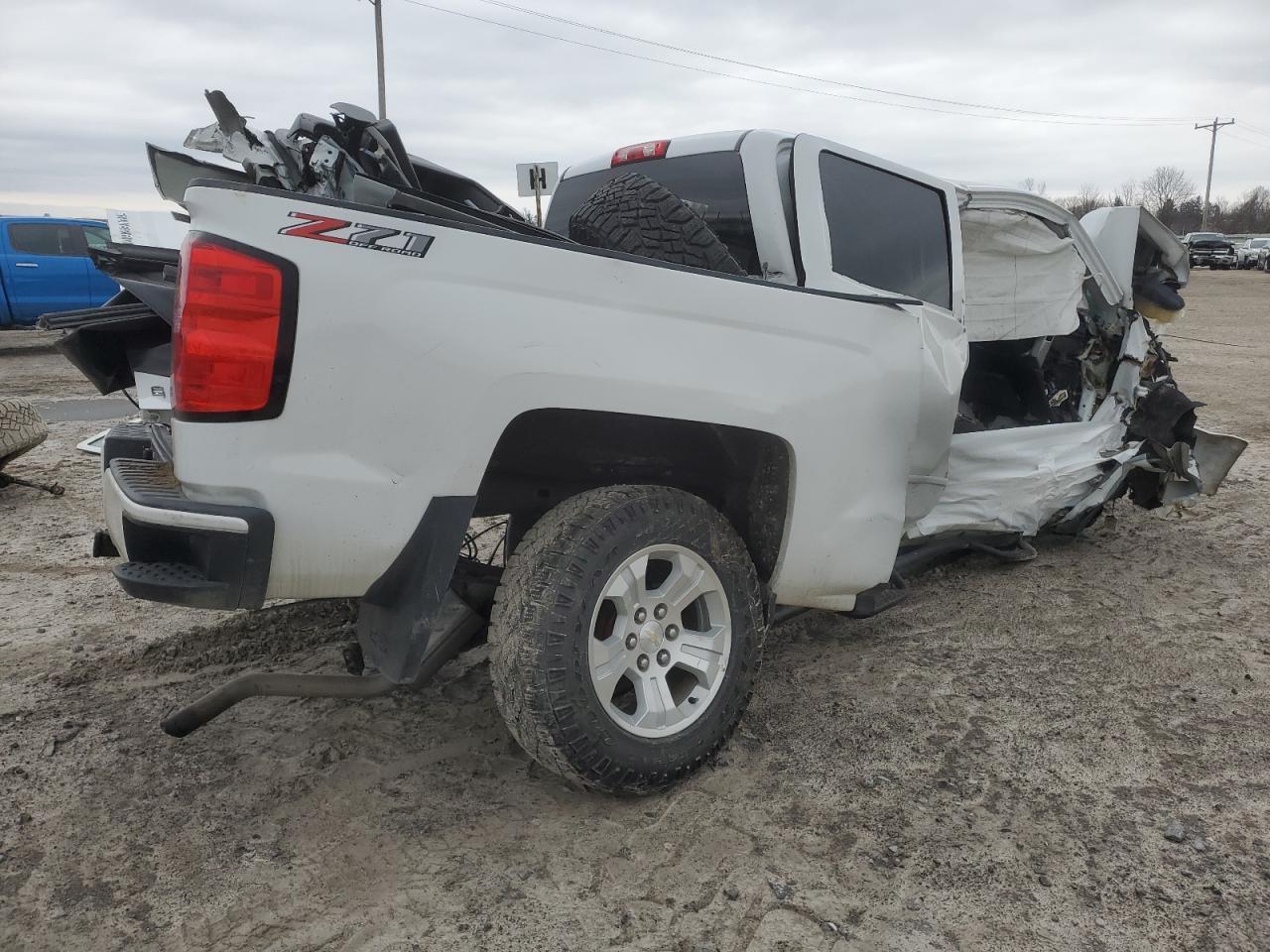 2018 CHEVROLET SILVERADO - Фото 3