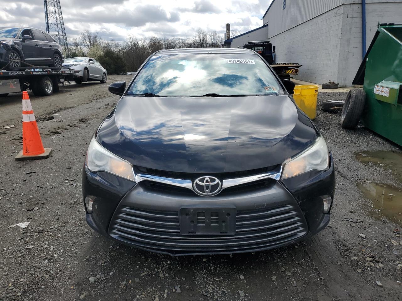 2015 TOYOTA CAMRY LE - Фото 5