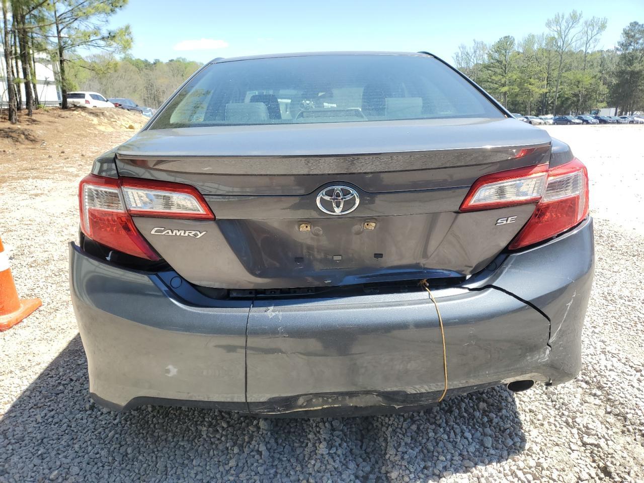 2014 TOYOTA CAMRY L - Image 6