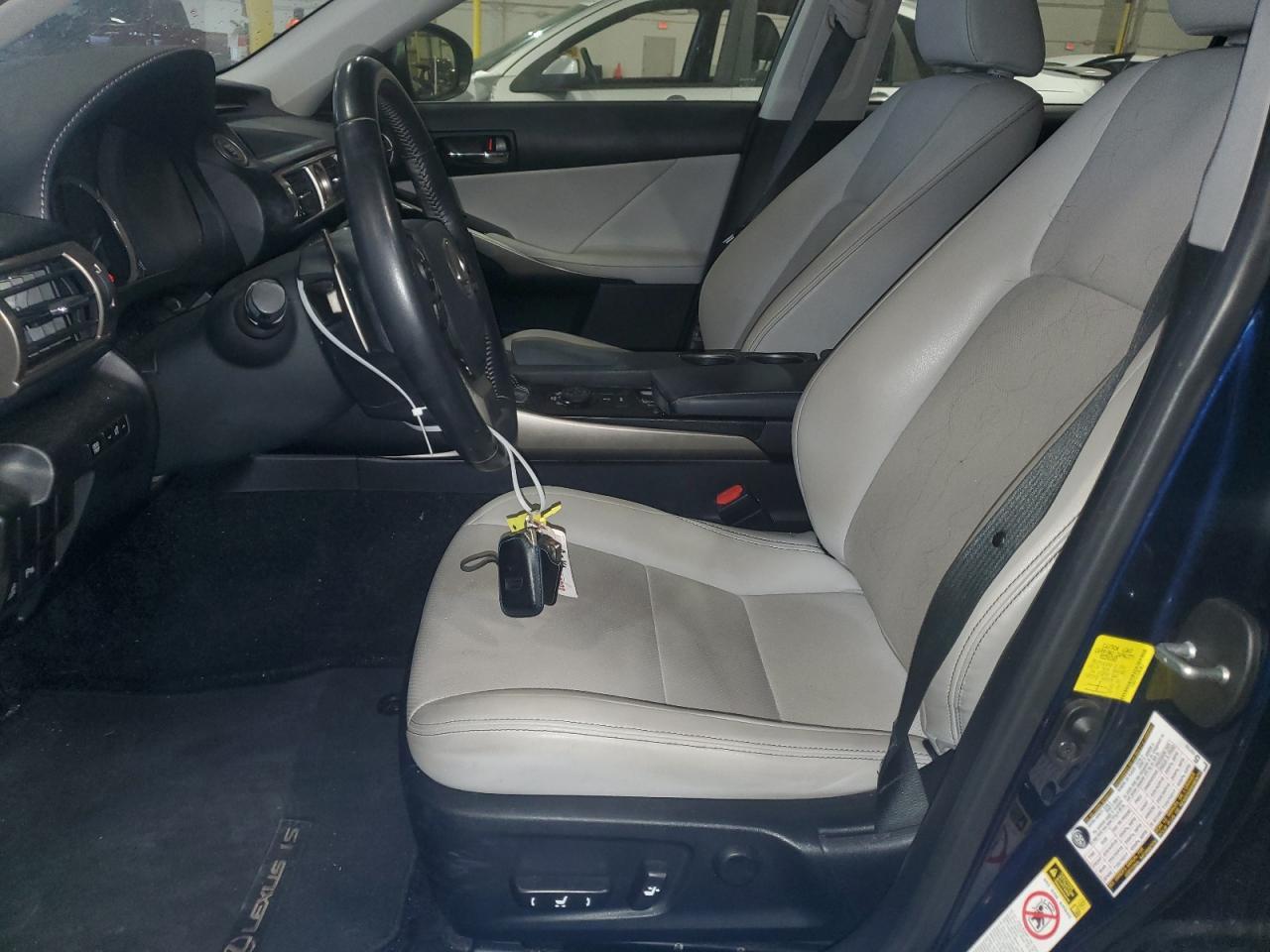 2014 LEXUS IS 250 - Image 7