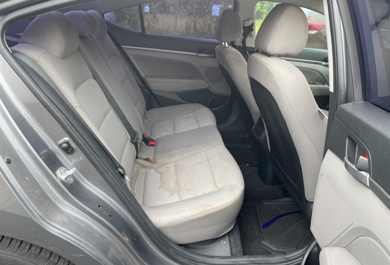 2018 HYUNDAI ELANTRA SE - Image 6