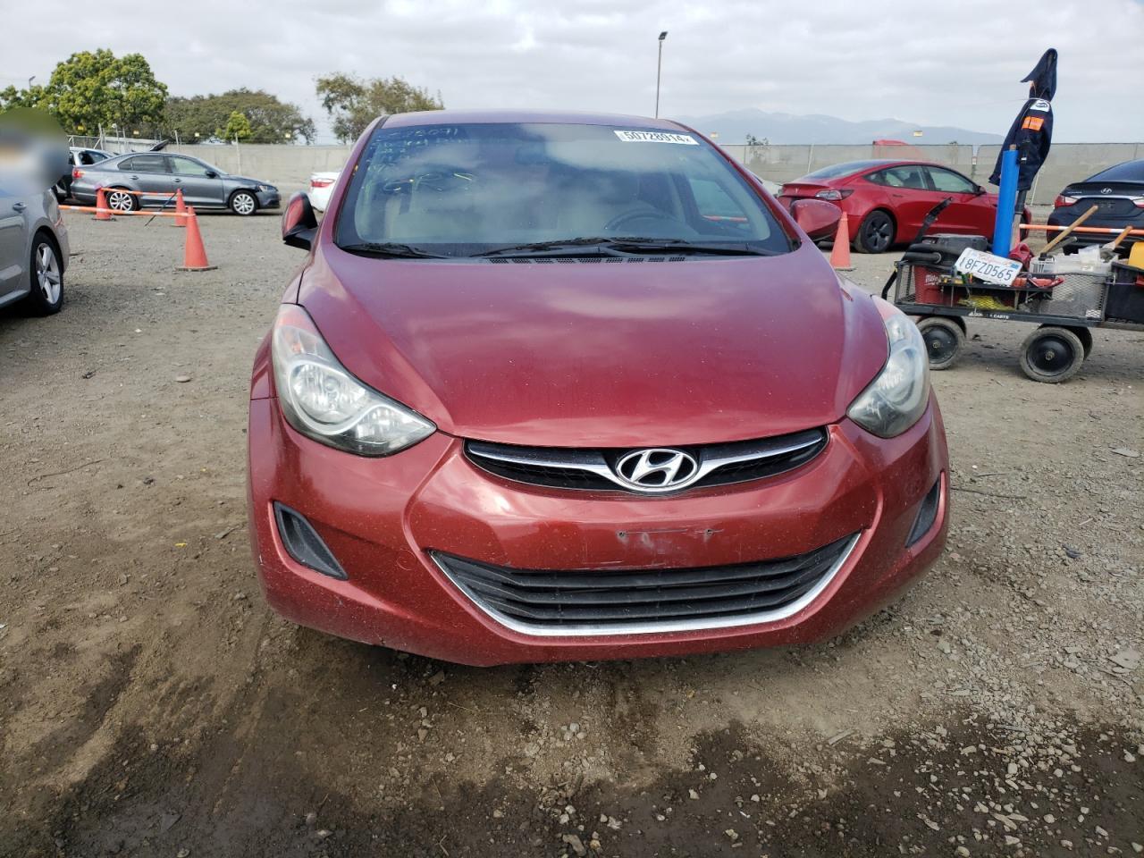 2013 HYUNDAI ELANTRA GL - Image 5