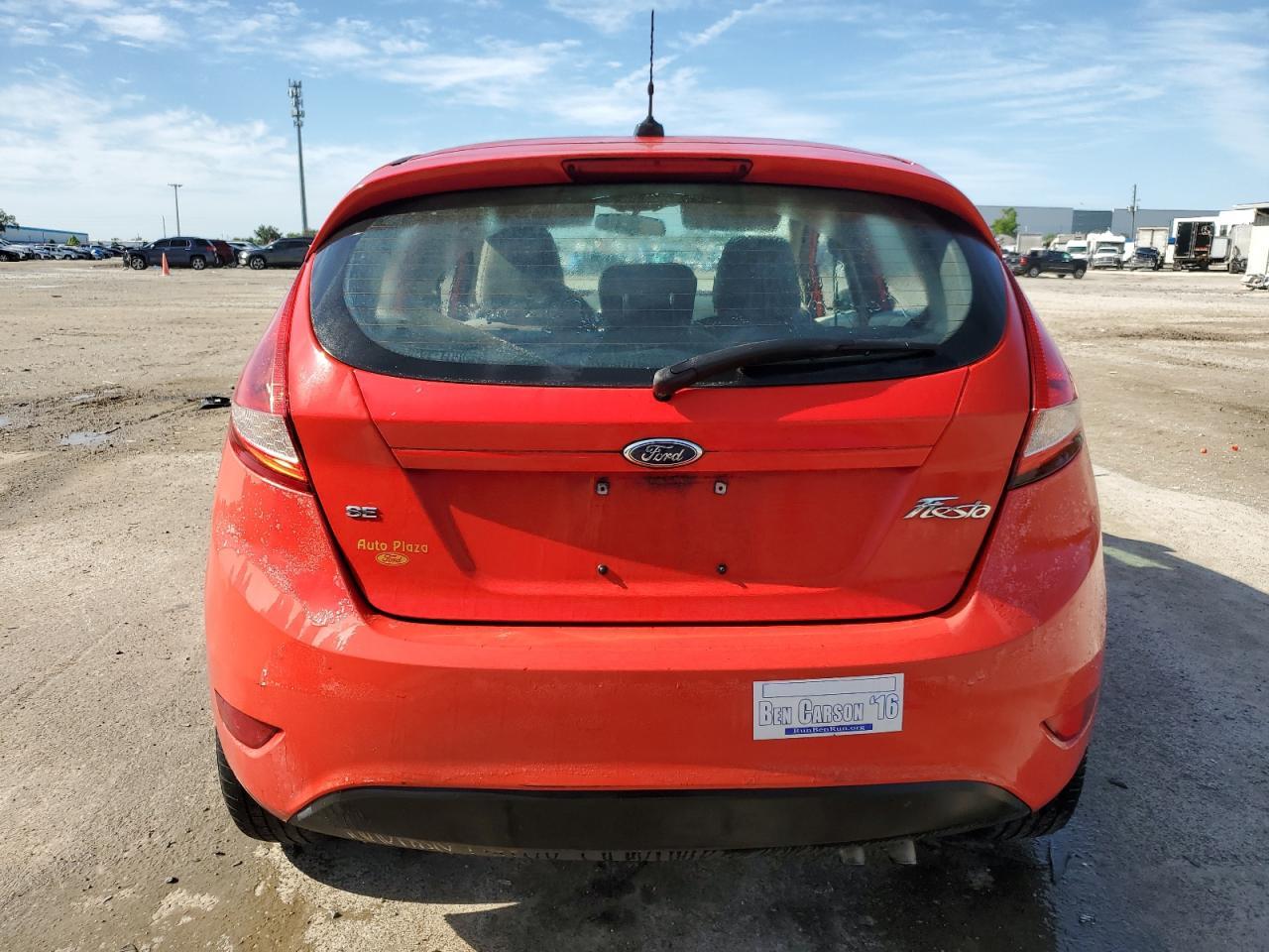 2013 FORD FIESTA SE - Image 6