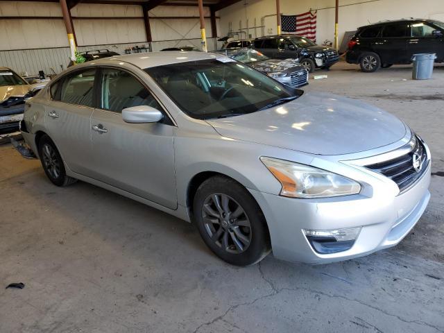 2015 Nissan Altima 2.5 - Image 4
