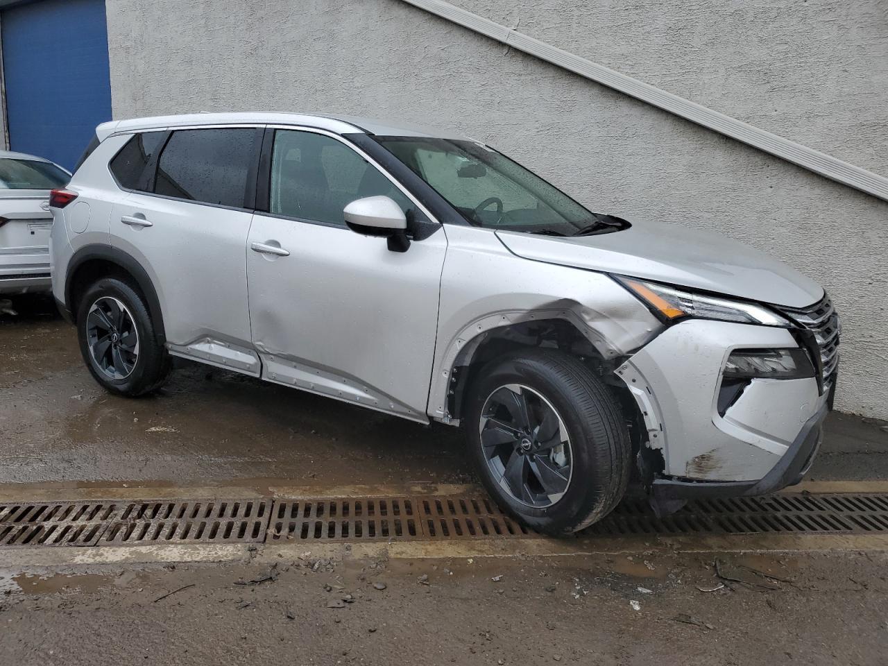 2024 NISSAN ROGUE SV - Фото 4