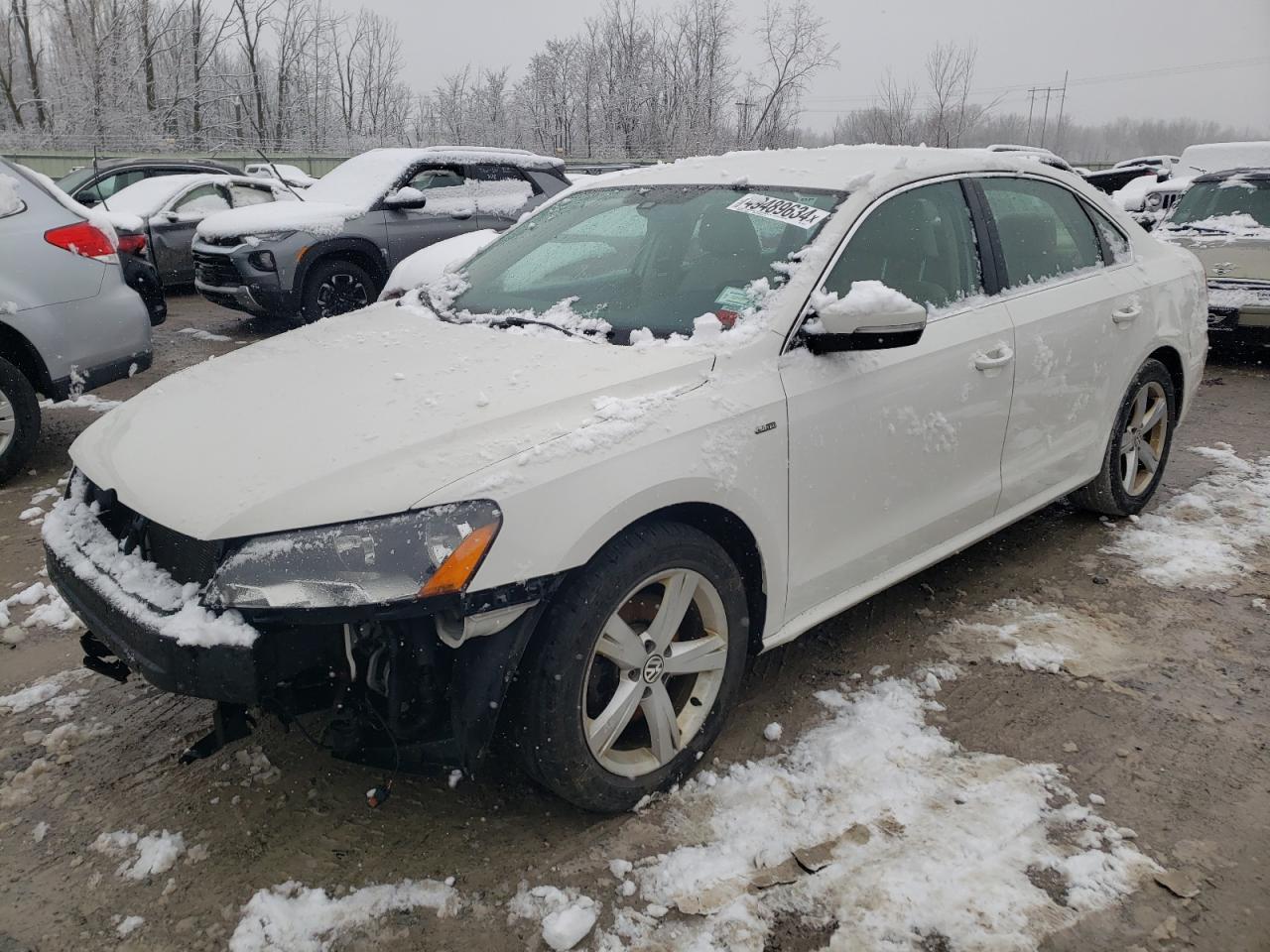 2015 VOLKSWAGEN PASSAT S