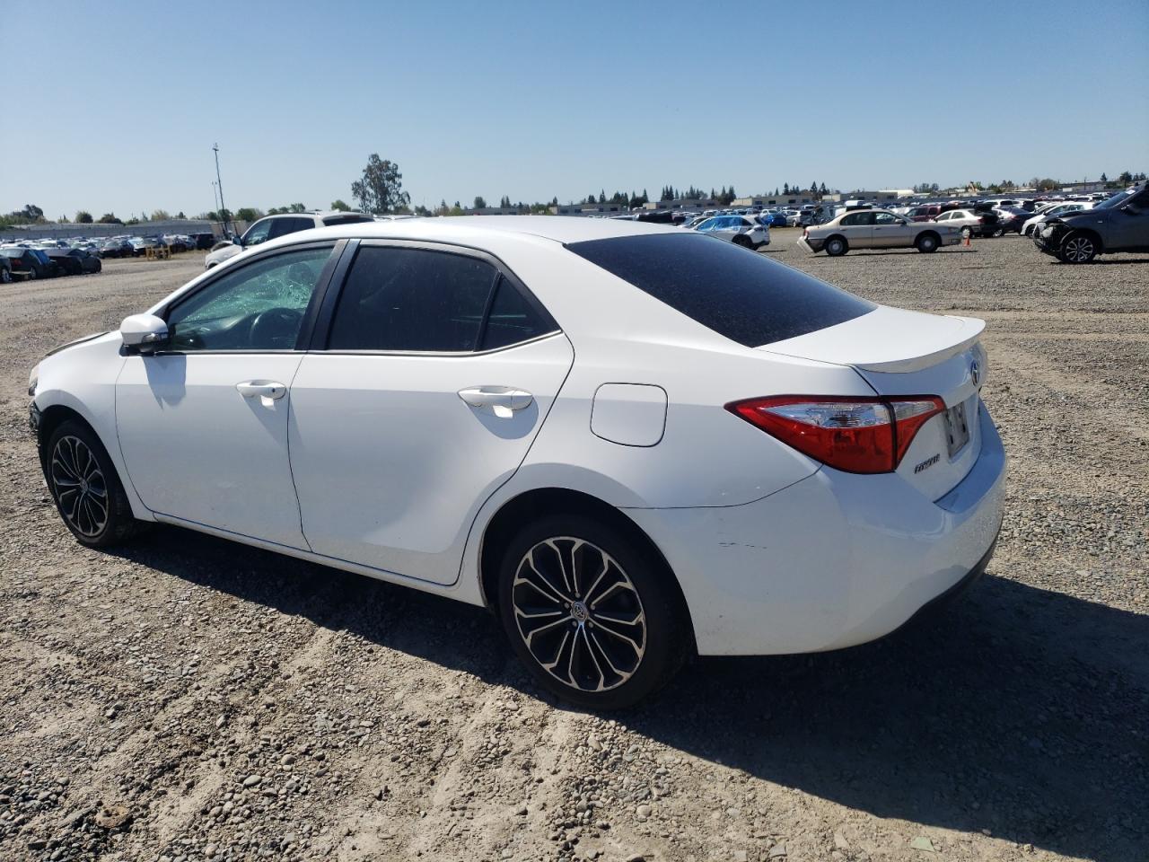 2015 TOYOTA COROLLA L - Image 2