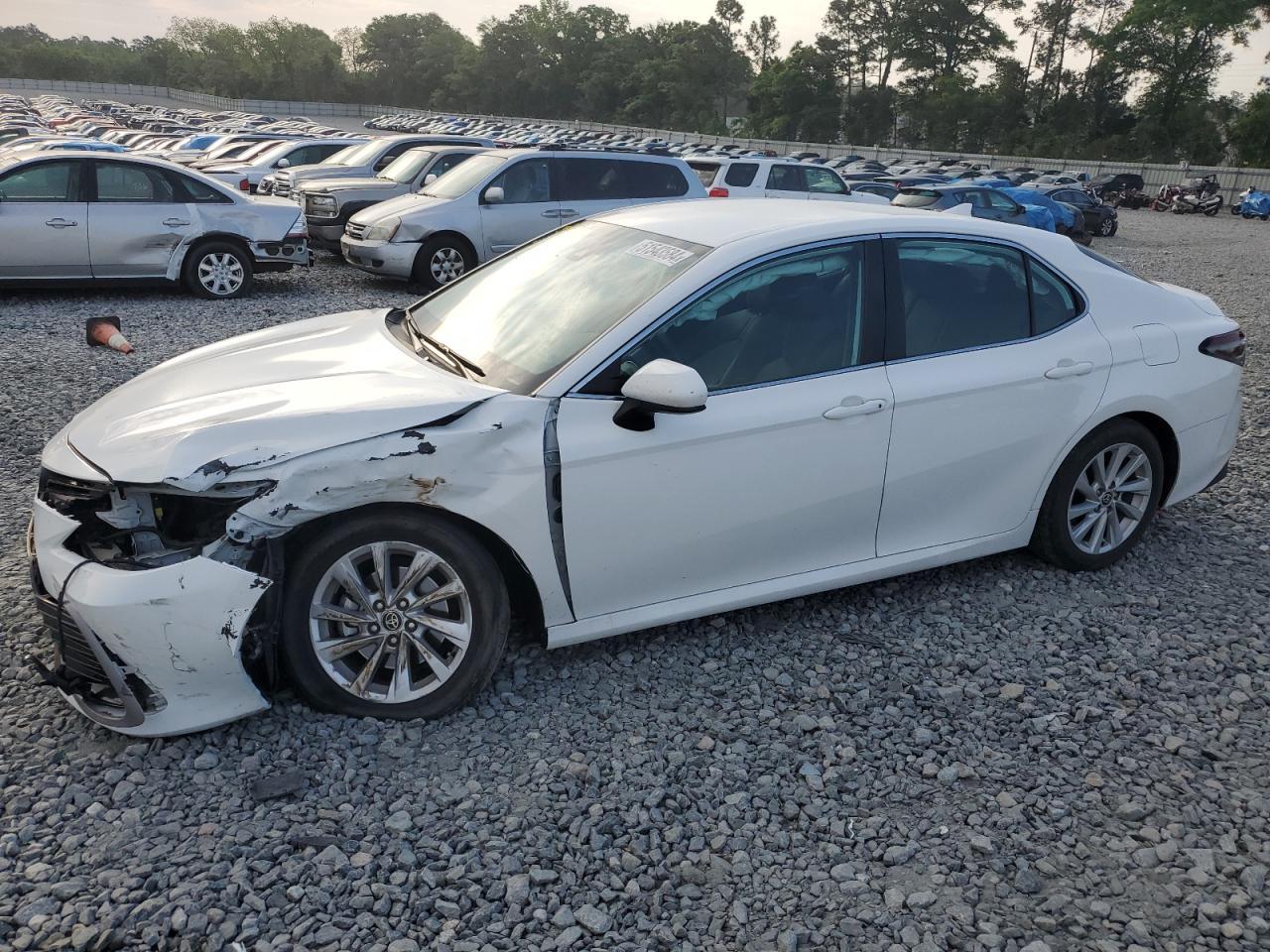 2021 TOYOTA CAMRY LE car image