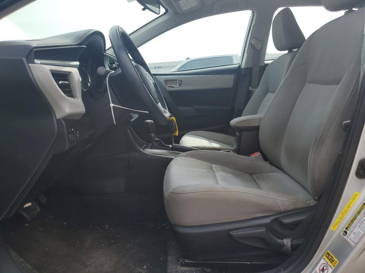 2015 TOYOTA COROLLA L - Фото 7