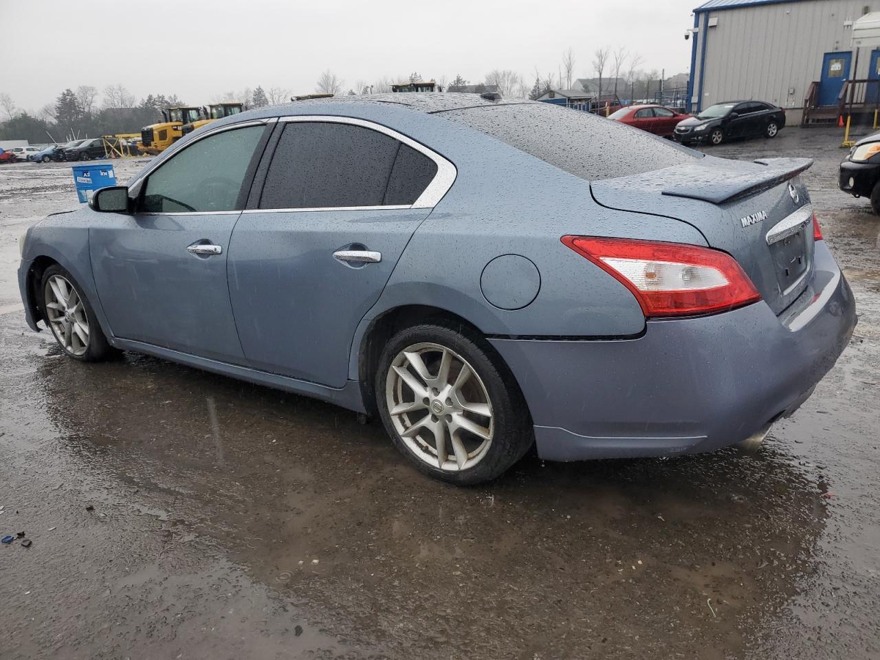 2011 NISSAN MAXIMA S - Фото 2