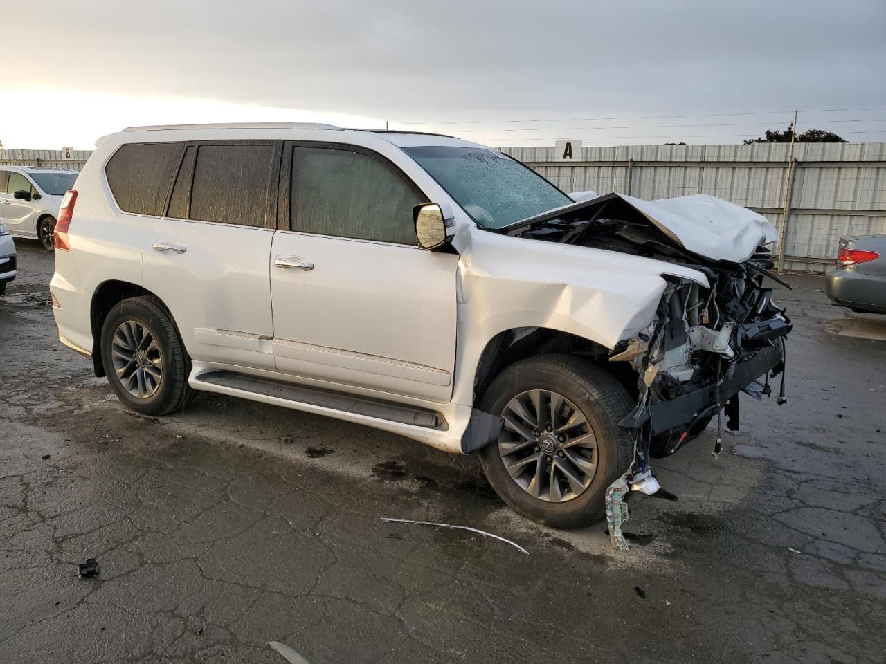2017 LEXUS GX 460 PRE - Фото 4
