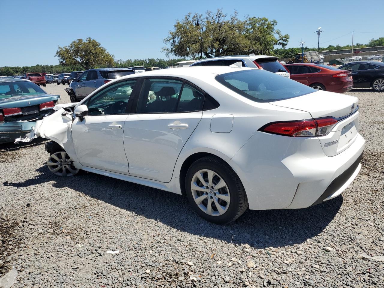 2021 TOYOTA COROLLA LE - Image 2