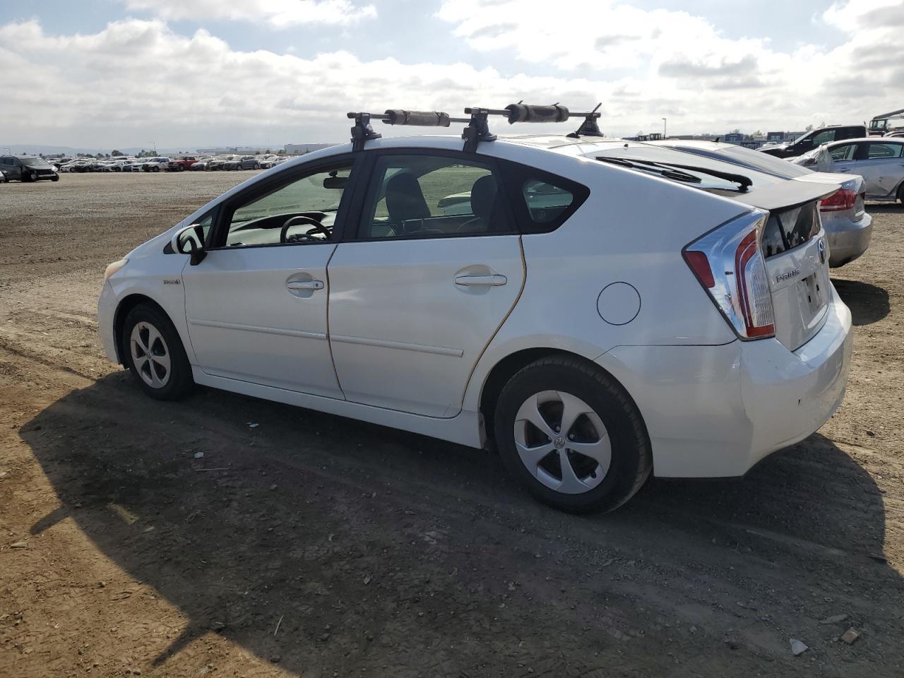 2013 TOYOTA PRIUS - Фото 2