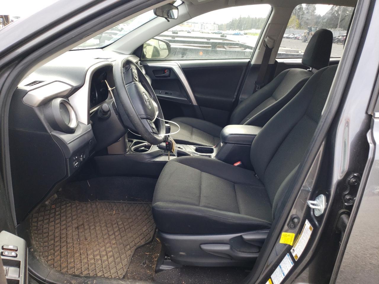2017 TOYOTA RAV4 LE - Фото 7