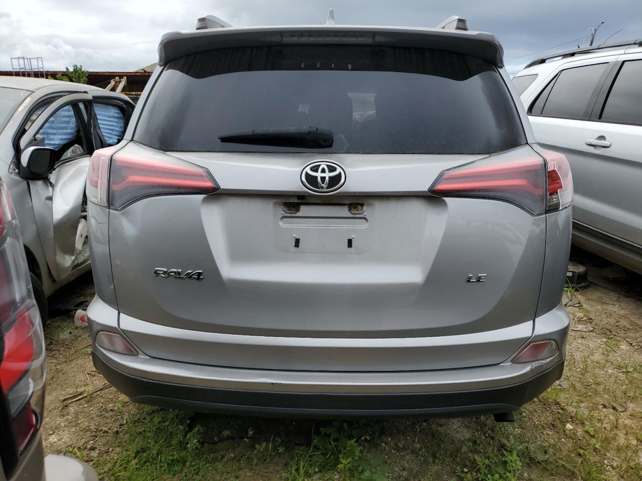2018 TOYOTA RAV4 LE - Image 6