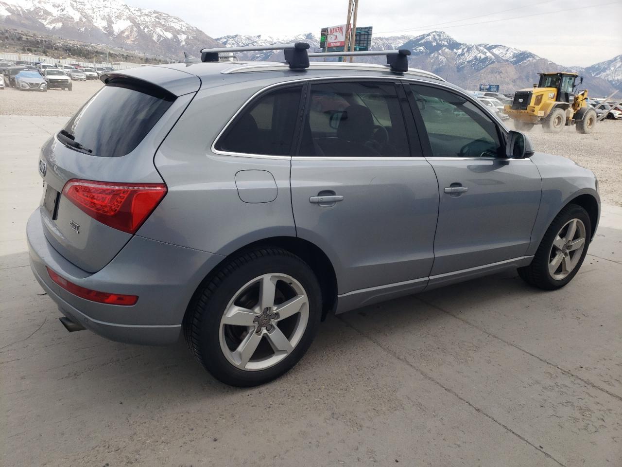2011 AUDI Q5 PREMIUM - Image 3