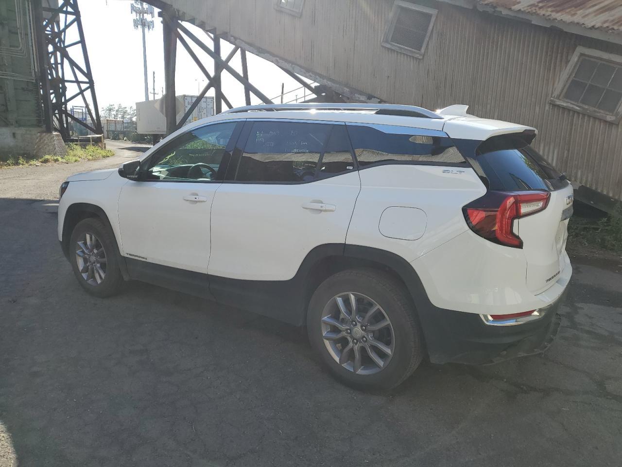 2023 GMC TERRAIN SL - Фото 2